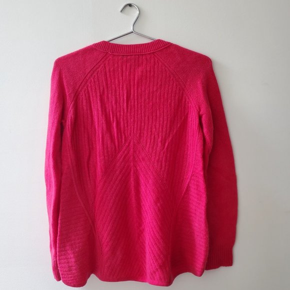 Diane von Furstenberg 100% cashmere sweater in hot pink. Size P (fits S). - Picture 2 of 8
